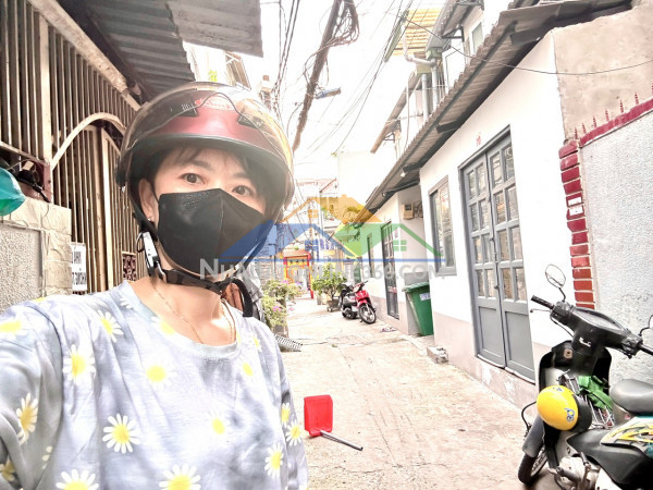 Bán nhà dòng thu mỗi năm 540 triệu- đ.đoàn văn bơ- dt siêu lớn 173m2-  lưu thông tôn thất thuyết- bến vân đồn - nguyễn tất thành.