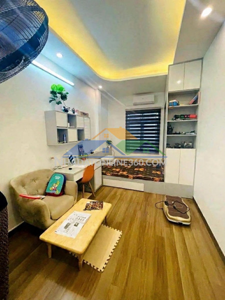 Bán nhà đội cấn 35m x5 tầng 9,250 tỷ 2 thoáng 50m ra phố full nội thất