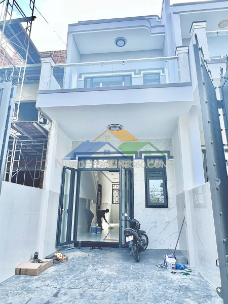 Nhà mới, hẻm 1 xẹt QL13, đối diện chợ Bưng Bầu, TC 60m², đường nhựa 5m, giá 2,65 tỷ