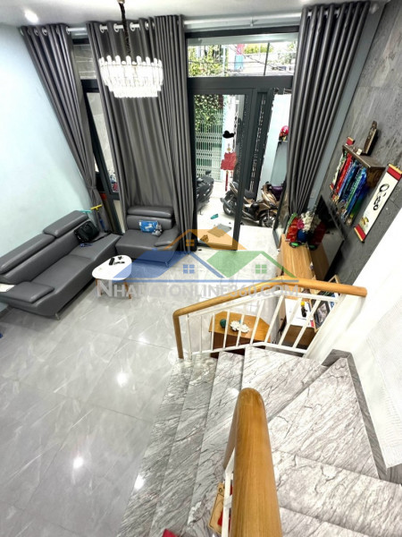 Bán nhà trong ngõ đường số 8,  trường thọ, thủ đức, dt105m2, 2 tầng, 3pn, 7.35 tỷ, có sổ hồng. liên hệ 0933125879.