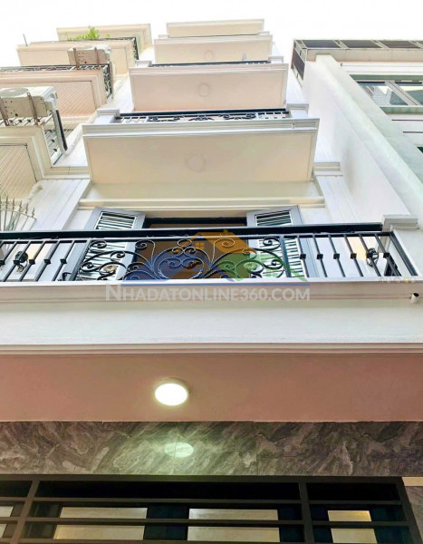 Chủ thiện chí bán nhà võng thị ,50m2 nhà 7 tầng ở hoặc kinh doanh dòng tiền đều phù hợp .