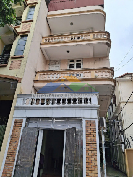 Cho thuê nhà ngõ chợ khâm thiên, 30m2 x 4 tầng, 3pn 3vs 15 triệu