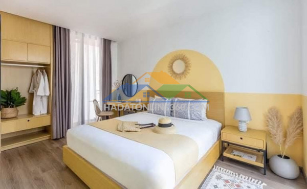 Villa căn hộ sát biển, đường đỗ thế chấp, 240m² đường 7,5m giá 69 tỷ