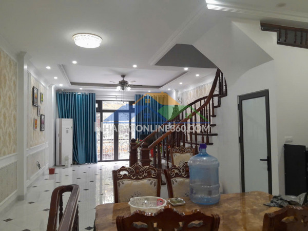 Cho thuê nhà mp trần đăng ninh  50m² x 5 tầng, 4pn 4wc 18 triệu