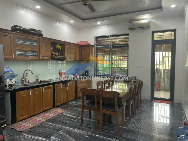 Cho thuê nhà nguyên căn mặt tiền – đối diện trường song ngữ...