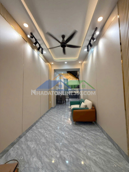 Nhà 3.6x10m xây mới 100% hẻm hưng phú p9q8