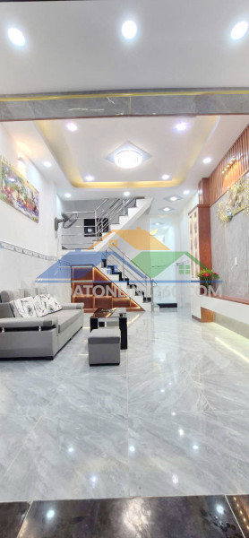 Nhà 3 tầng mới hẻm 1225 phạm thế hiển p.bình đông. giá: 5.78 tỷ bớt lộc