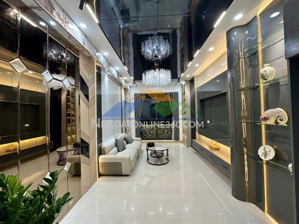 Nhà mới thành công - mặt ngõ thông - diện tích 30m2 4 tầng mặt tiền 3m giá 8.98 tỷ