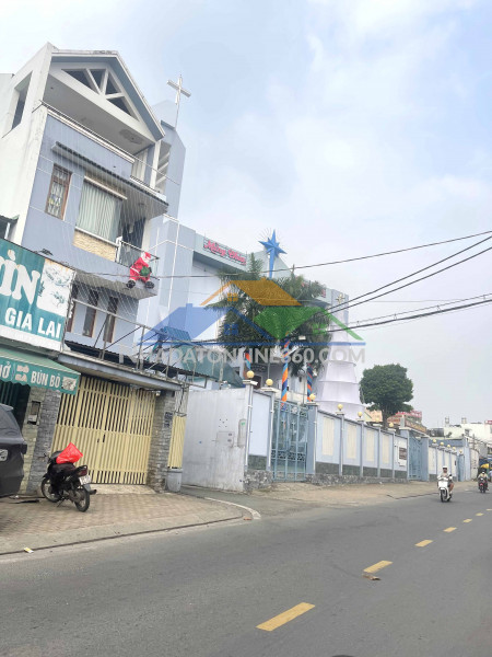 Hiếm! nhà 3 tầng ô tô ngủ trong nhà linh xuân, gần nhà thờ xuân hiệp, giá tốt 5.3 tỷ, thủ đức