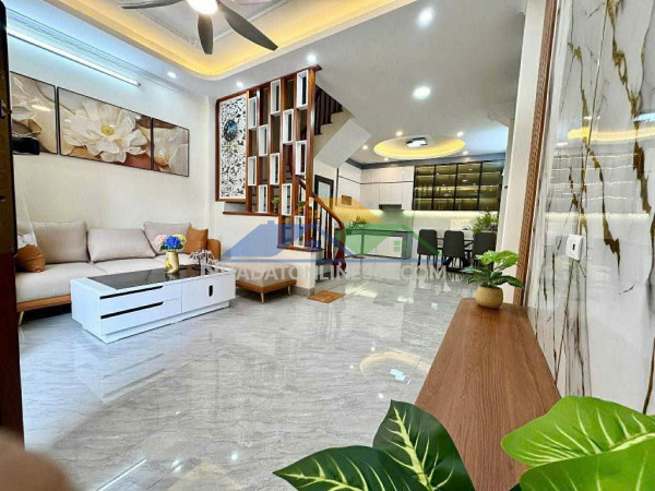 Bán nhà đẹp đại mỗ nam từ liêm – ô tô đỗ cửa ngày đêm, 35  met * 5 tầng. 7,95 tỷ – cạnh đường 70 alo 0972078667