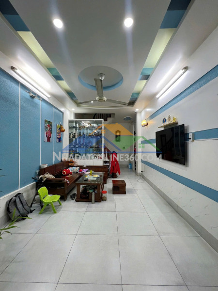 Bán nhà hàng hành, 15m2, 5 tầng, 16 tỷ, kinh doanh đỉnh, dòng tiền 35 tr/tháng