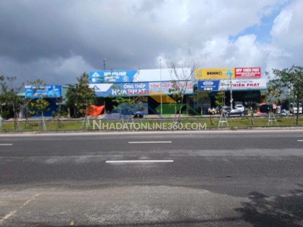 Nhà 4 tàng ngay trung tâm phố tây nha trang vừa ở vừa kinh doanh tốt