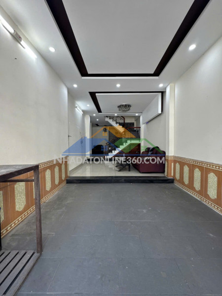 Hot????kiệt ô tô tránh chỉ 5.x đồng - sẵn nhà 3 tầng kiên cố - dt 62.2m2 (3.8x16.4) nở hậu nhẹ - vị trí trung tâm thanh khê, sát mặt tiền