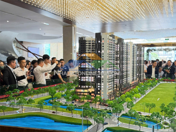 Chỉ từ 7 triệu/tháng, bạn đã sở hữu căn hộ 67m² – view hồ bơi đẹp the emerald garden view