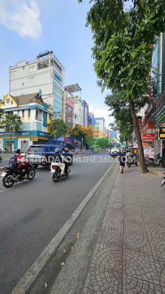 Nhà đẹp 4 tầng,hẻm xe hơi,nguyễn thị thập, tân thuận, quận...