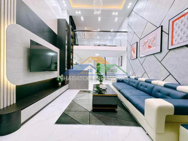 Gần phố, bán nhà đội cấn, ngõ rộng, ở ngay, chỉ 14 tỷ