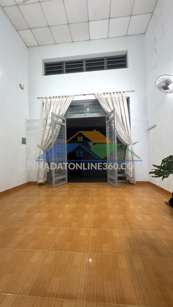 Bán gấp nhà 2 tầng lê văn chí thủ đức, 74m², sát hẻm xe hơi, 3pn, giá tốt chỉ 4.7 tỷ