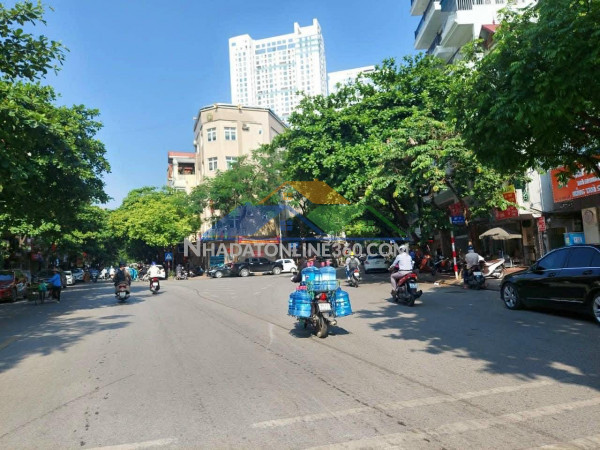 Bán nhà ngọc lâm, 475m trên sổ, ôtô vào nhà, cách mặt phố 30m, giá chỉ 126tr/m