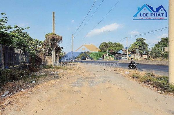 S112_Bán đất mặt tiền đường Võ Nguyên Giáp gần 3600m² giá chỉ 7,5tr/m²