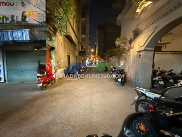 Anh tuấn chính chủ (f0) nhờ em bán hộ mảnh đất bên đức thượng - 2 mặt tiền, ngay chục đường chính