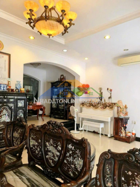 Mặt tiền dạ nam--dương bá trạc sát quận 1- 5 tầng thang máy sịn sò - 5x20m , dòng tiền 70tr/tháng