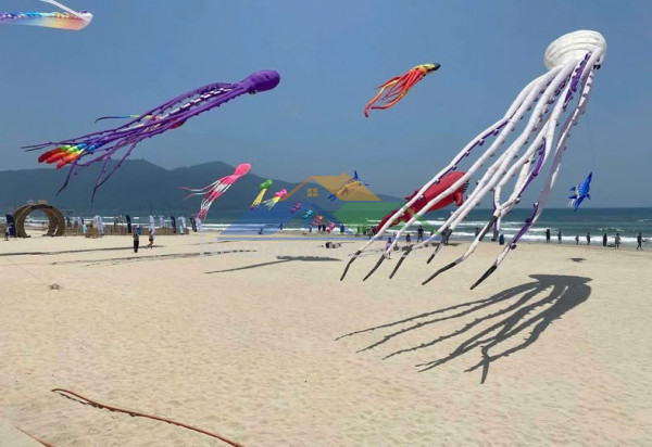 Chuyển nhượng tòa căn hộ 5 tầng có hồ bơi, thang máy, góc 3 mặt tiền