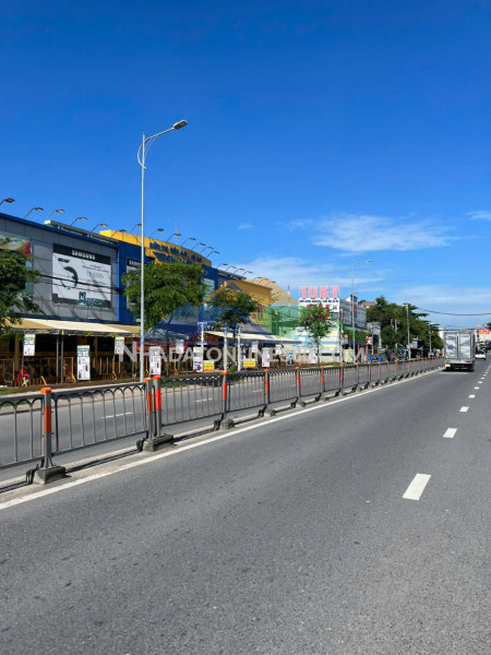 Bán nhà mặt tiền đường 10x30m giá 20 tỷ đường tô ký