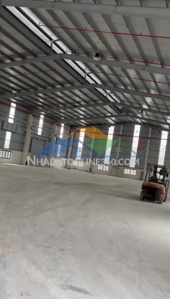 Cho thuê kho xưởng 1680m2 ở kcn thanh liêm , hà nam. pccc tự động giá 80k/m2