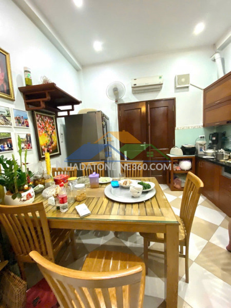 Bán nhà 6 tầng phố vip cầu giấy đầu phố trung kính-kinh doanh đỉnh – 31.4 tỷ