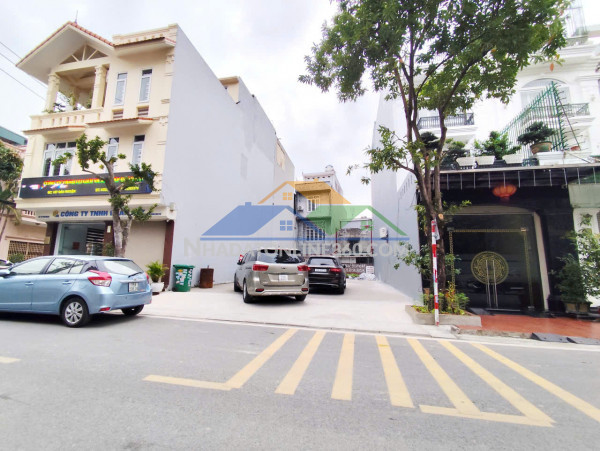 Đất mặt đường đào nhuận - trại lẻ, 184m, giá 95 tr/m, sau y học biển