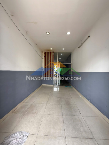 Nhà 2 tầng nở hậu hẻm xe tải c4 phạm hùng bình hưng - bình chánh