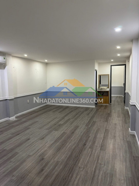 Bán nhà mặt tiền đa mặn đông 5, khuê mỹ, 81m2, giá 8 tỷ, gần lê văn hiến