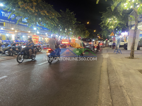 Bán đất mặt tiền 10x20m giá 18 tỷ đường song hành