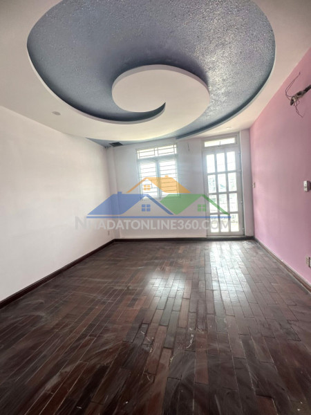 Nhà có pn trệt cho ba mẹ – ô tô đỗ cửa linh chiểu – 94m² giá tốt 7 tỷ - sân vườn