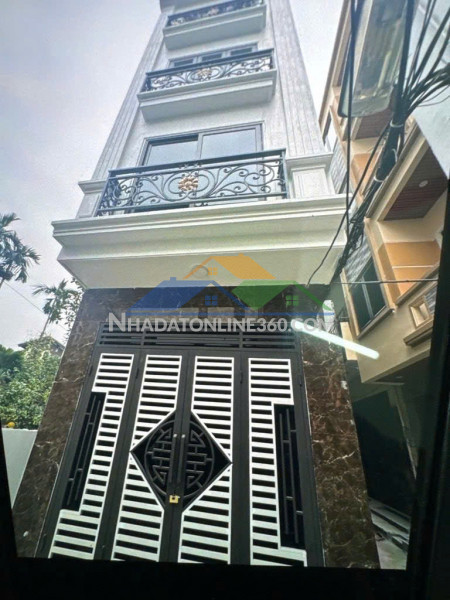 Nhà tây mỗ nam từ liêm lô góc thiết kế lệch tầng rất thoáng
cần bán nhà tây mỗ lô góc 5 tầng khu vực đẹp nhất
 alo 0972078667