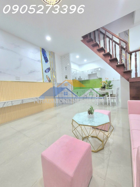 Nhỉnh 4 tỷ - có nhà luỹ bán bích - gần đầm sen - 37m2 (4.2/4.6x9) - 2 tầng - cách hẻm xe tải 3 căn nhà