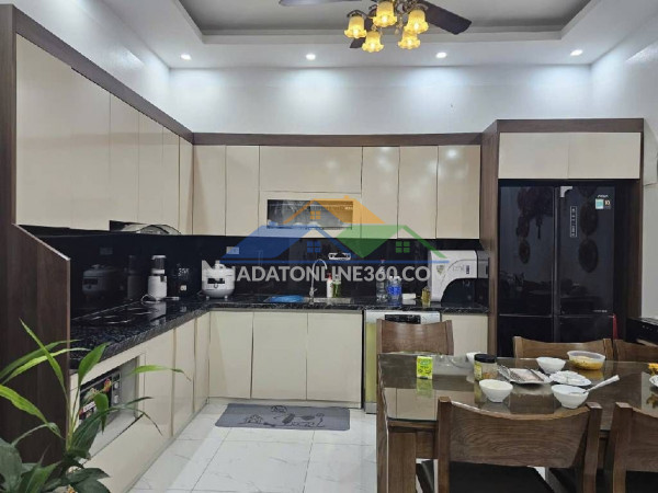 Bán nhà đẹp ngọc lâm- full nội thất- sát phố - ô tô view cầu chương dương- 50m 5 tâng nhỉnh 11 tỷ(tl)