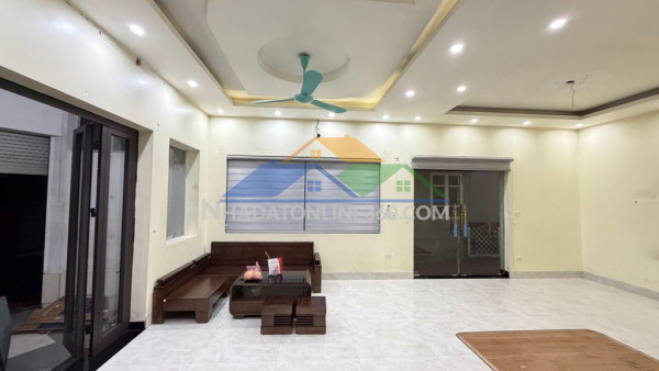 Bán nhà phúc lợi, 35m, 6 tầng, nhỉnh 8 tỷ. siêu phẩm thang mấy, tặng full nội thất.