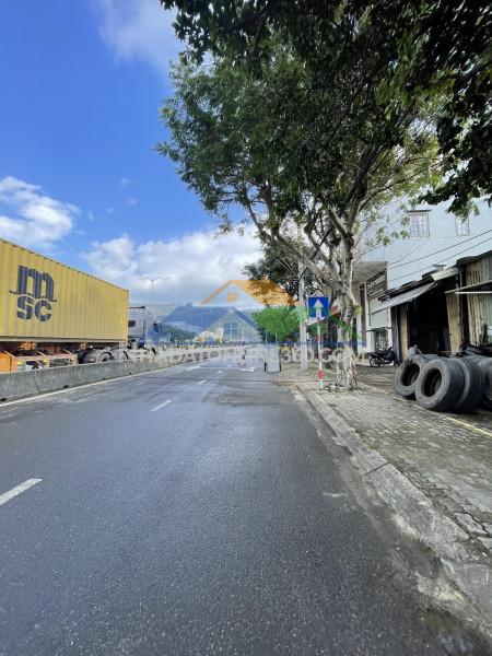 Bán đất mặt tiền ngô quyền sơn trà 95m2 tặng nhà c4 giá 8,6 tỷ