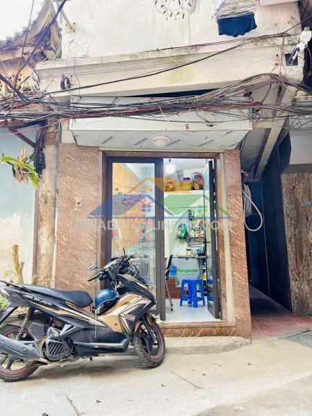 Cho thuê nhà nguyên căn ngõ tô hoàng 16m² x 5 tầng 7 triệu/tháng