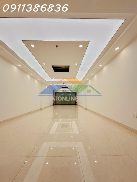 ????mặt phố nguyễn khang, view cực đẹp, 79/85m 8t, kinh doanh...