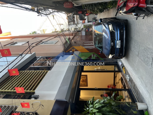 Bán nhà thi sách 35m 5 tầng thang máy, gần oto chỉ 12,x tỷ đồng