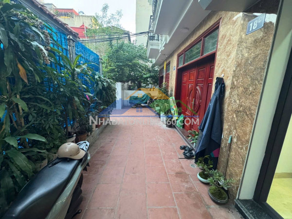 Bán nhà nam đuống – 32m² – 5 tầng – full nội thất 7.35 tỷ long biên hà nội.