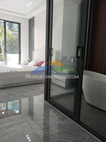 Bán nhà mt  nguyễn hữu thọ 173m² giá 17,8 tỷ, kinh doanh tốt, sẵn dòng tiền