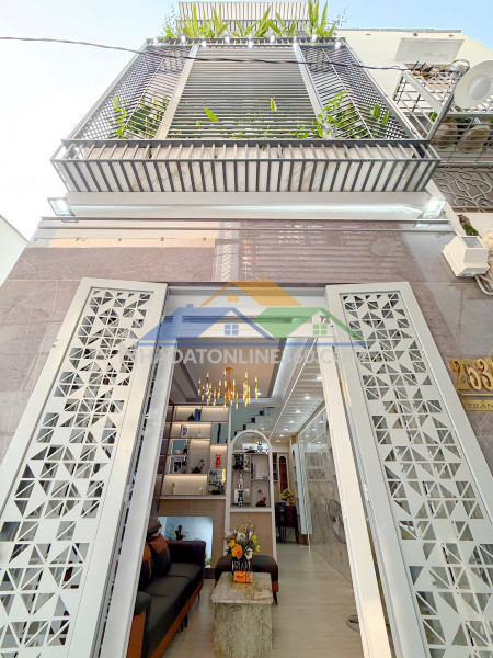 Hẻm rộng,đường trần xuân soạn, p. tân hưng, q7. khu dân cư hiện hữu, an ninh, thuận tiện di chuyển sang q1, q4, q8.nhà đẹp sang trọng.