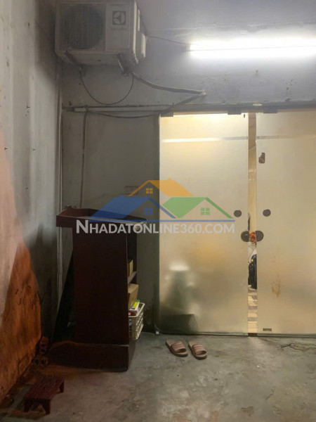 Giá tốt - chính chủ sang lại quán đồ nướng tại mặt tiền...