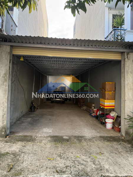 Chính chủ cần bán khu nghỉ dưỡng/ nhà hàng gần 2000m2 bám...