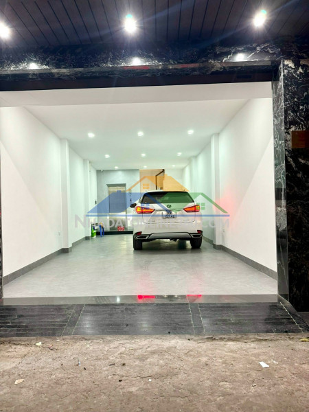 Nhà đẹp ngọc lâm, 60m x 7tầng, lô góc, thang máy, gara ôtô, kinh doanh, full nội thất