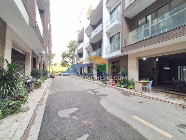 Bán nhà mới- đẹp full nội thất - ô tô đỗ cửa ngọc thụy 32m2 x 5 tầng 9.5 tỷ long biên hà nội.