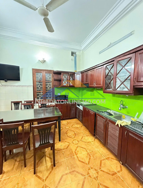 Cho thuê nhà ngõ quan hoa, 45m2 x 3 tầng, 3 ngủ, 11 triệu (clt) - ở gia đình, nhóm bạn 4 người